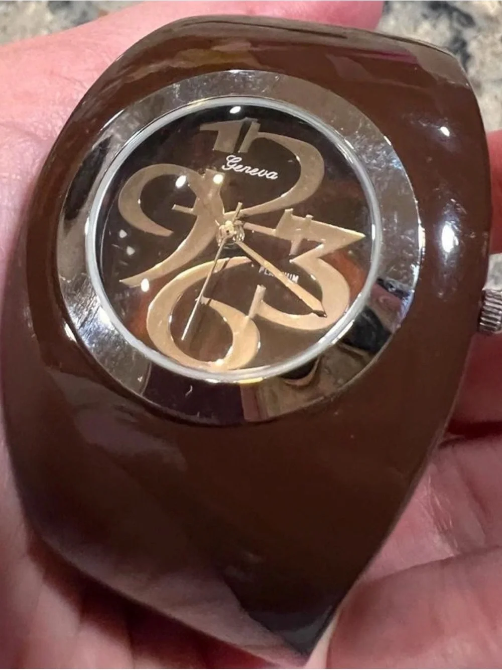 Vintage Geneva Brown Women's Fashion Bangle Watch
